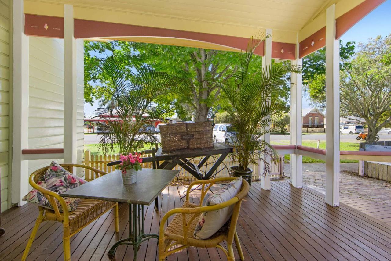 The Old Bank Gladstone Licensed Restaurant & Boutique Accommodation Hat Head Esterno foto